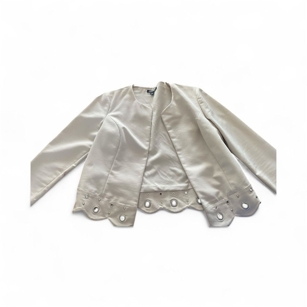 Roz & Ali Cream Women's Blazer with Eyelet Detail - Picture 2 of 4